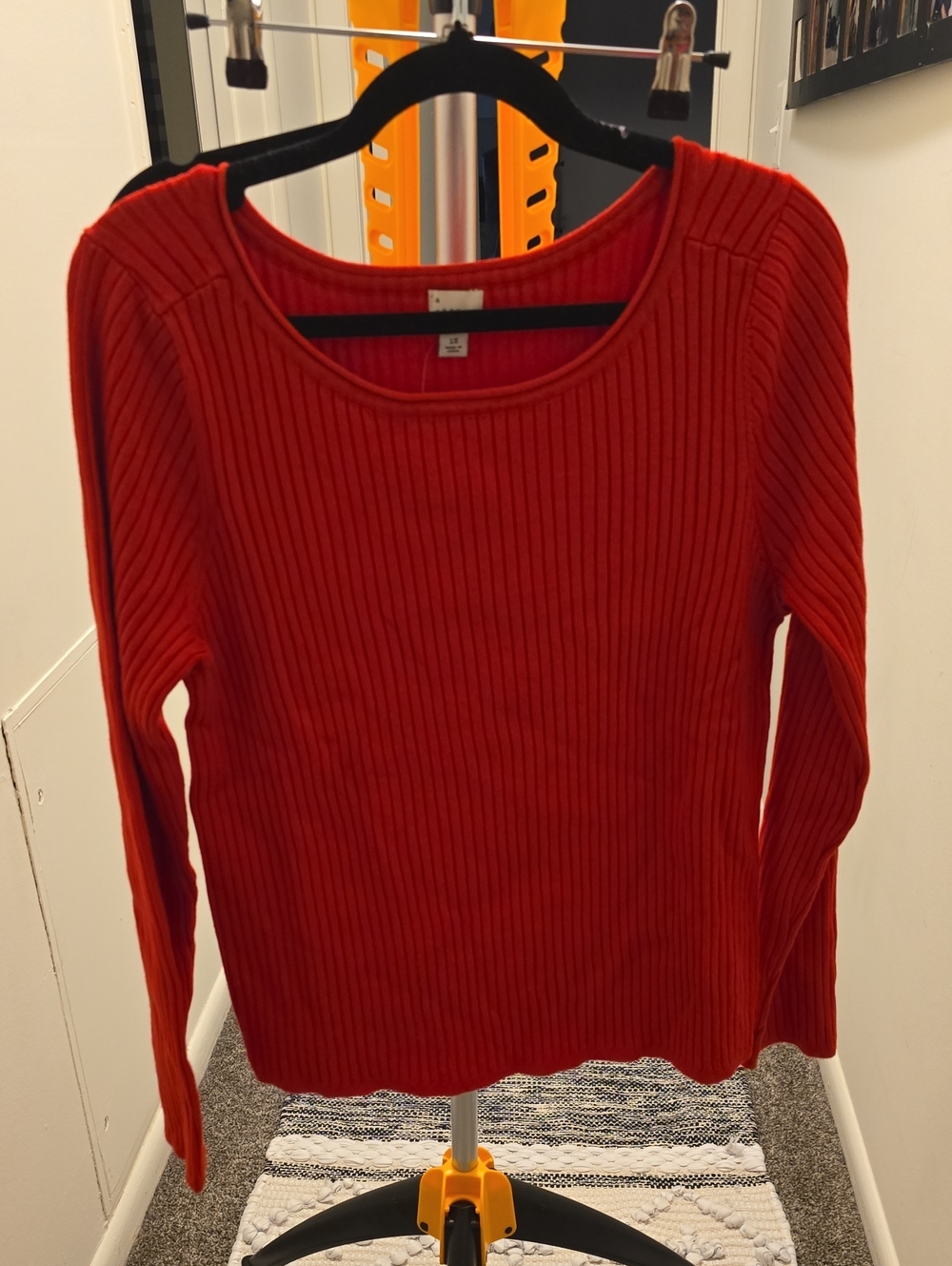 NWT a new day Red Ribbed Scoop Neck Top